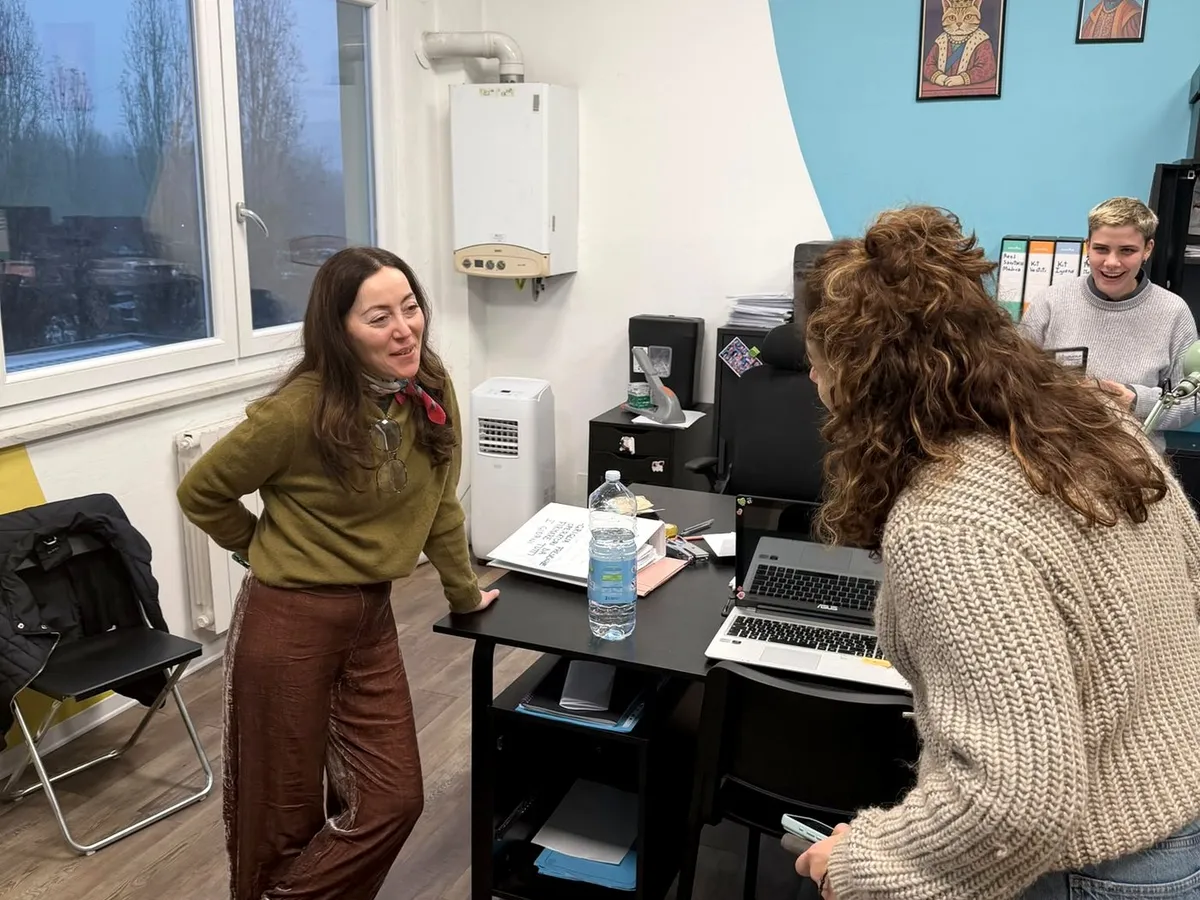 Un confronto negli uffici Facework